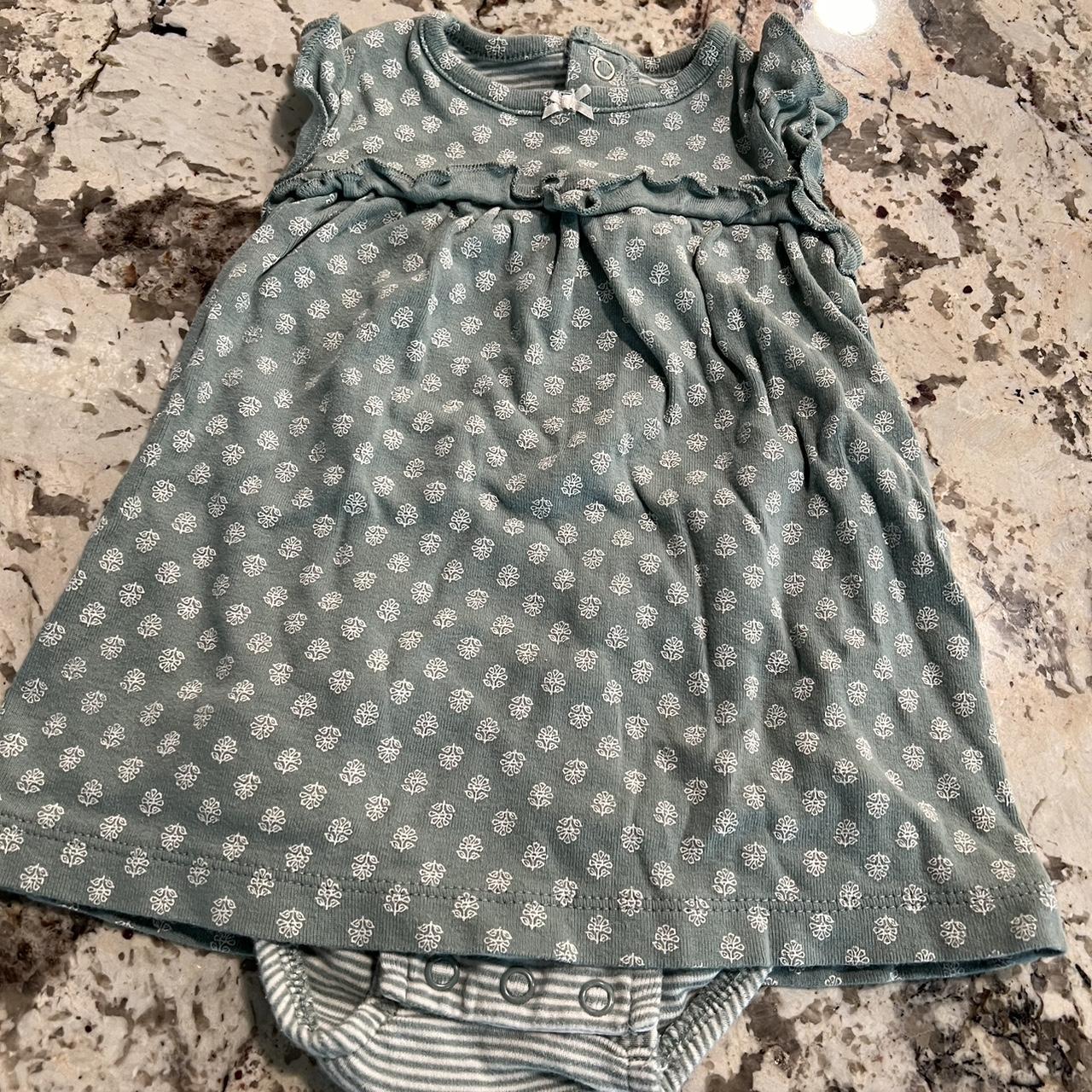 Carters Girls 6 Months Green Short Sleeve Onesie. Depop