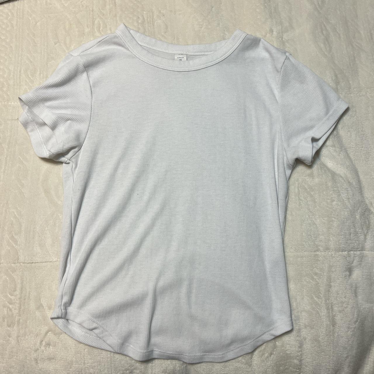 XS cropped t shirt, perfect condition - Depop