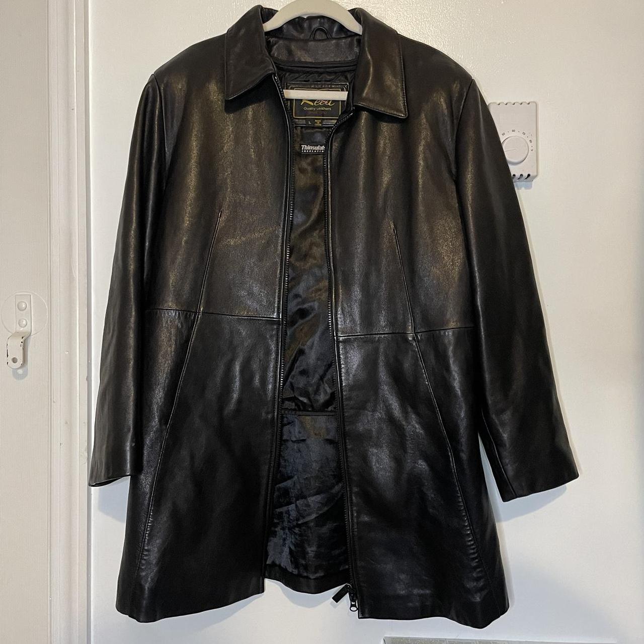 VINTAGE GENUINE LEATHER COAT Absolutely stunning... - Depop