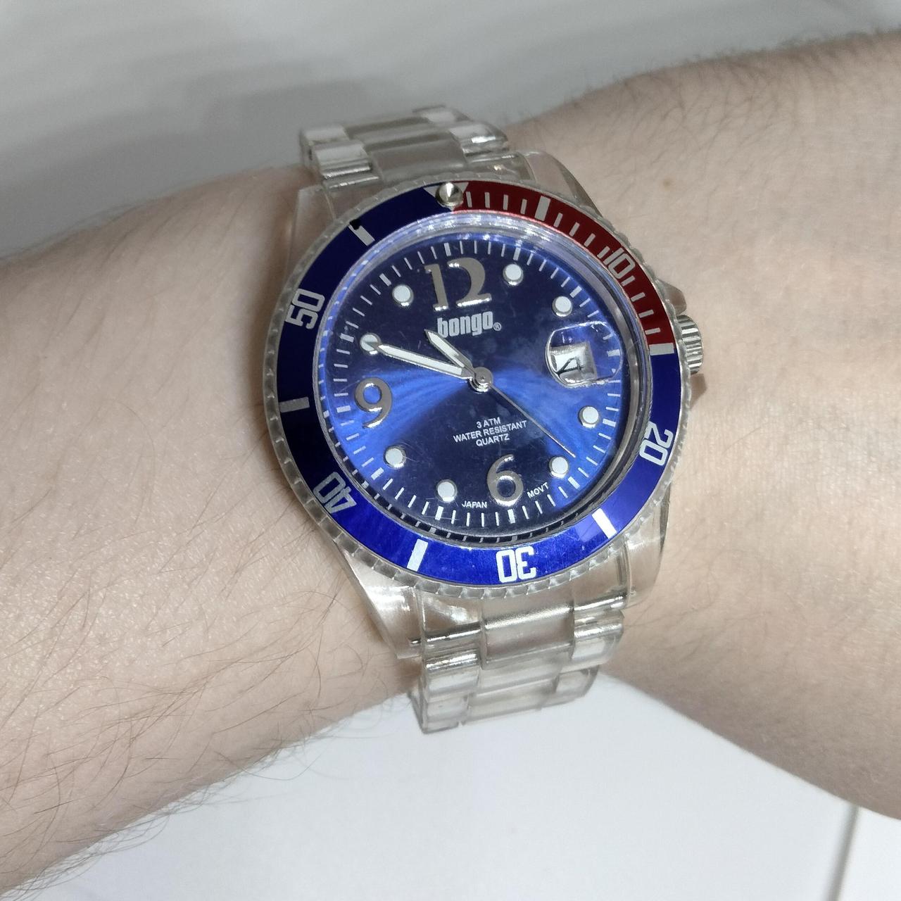 Mens water resistant quartz movement bongo wristwatch. Depop