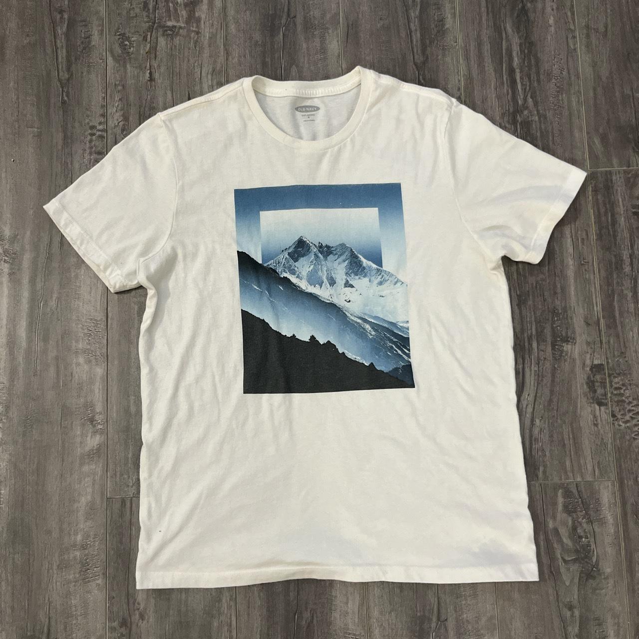 Old Navy White T Shirt Size medium Worn... Depop