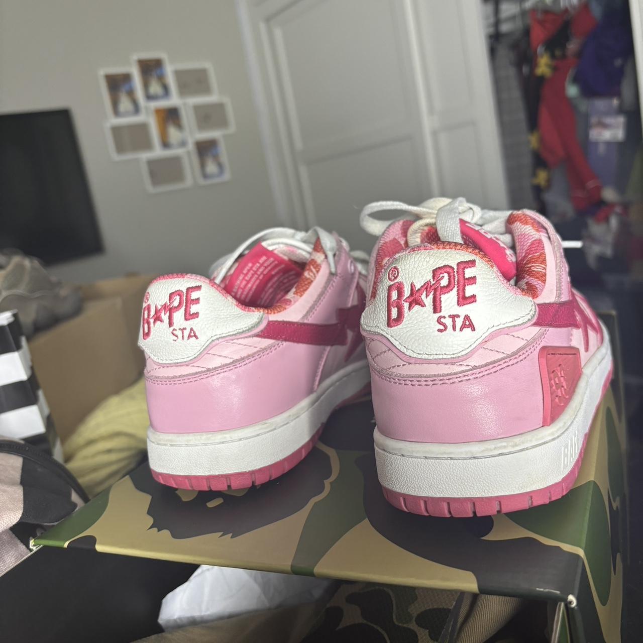 bapes sk8 “abc camo red” women's 8, boys 6.5 comes | Depop