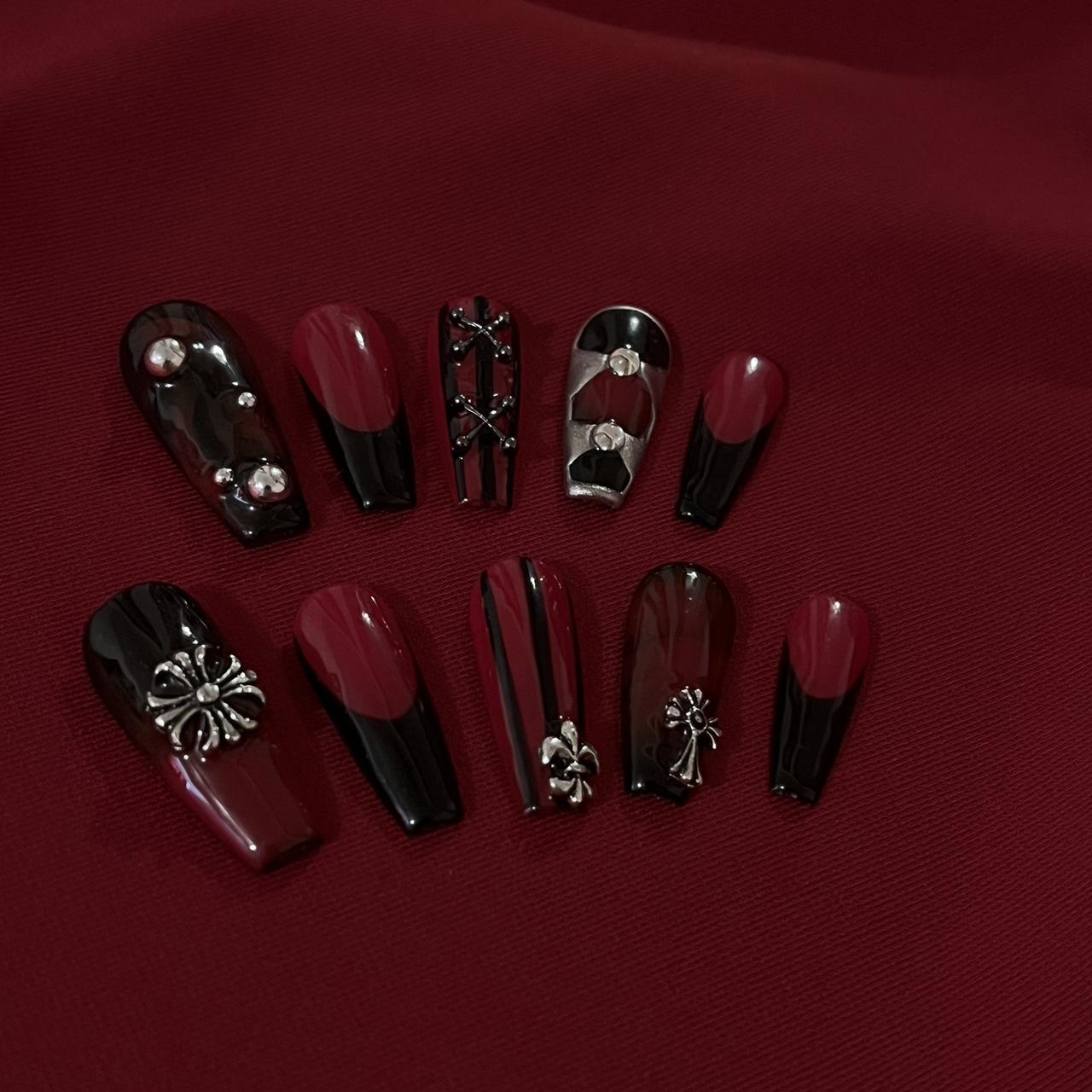 Huda beauty lady luxe nails, never used!nieuwprijs - Depop