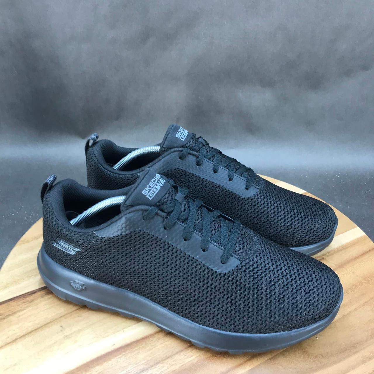 Skechers go walk max mens walking on sale shoes extra wide