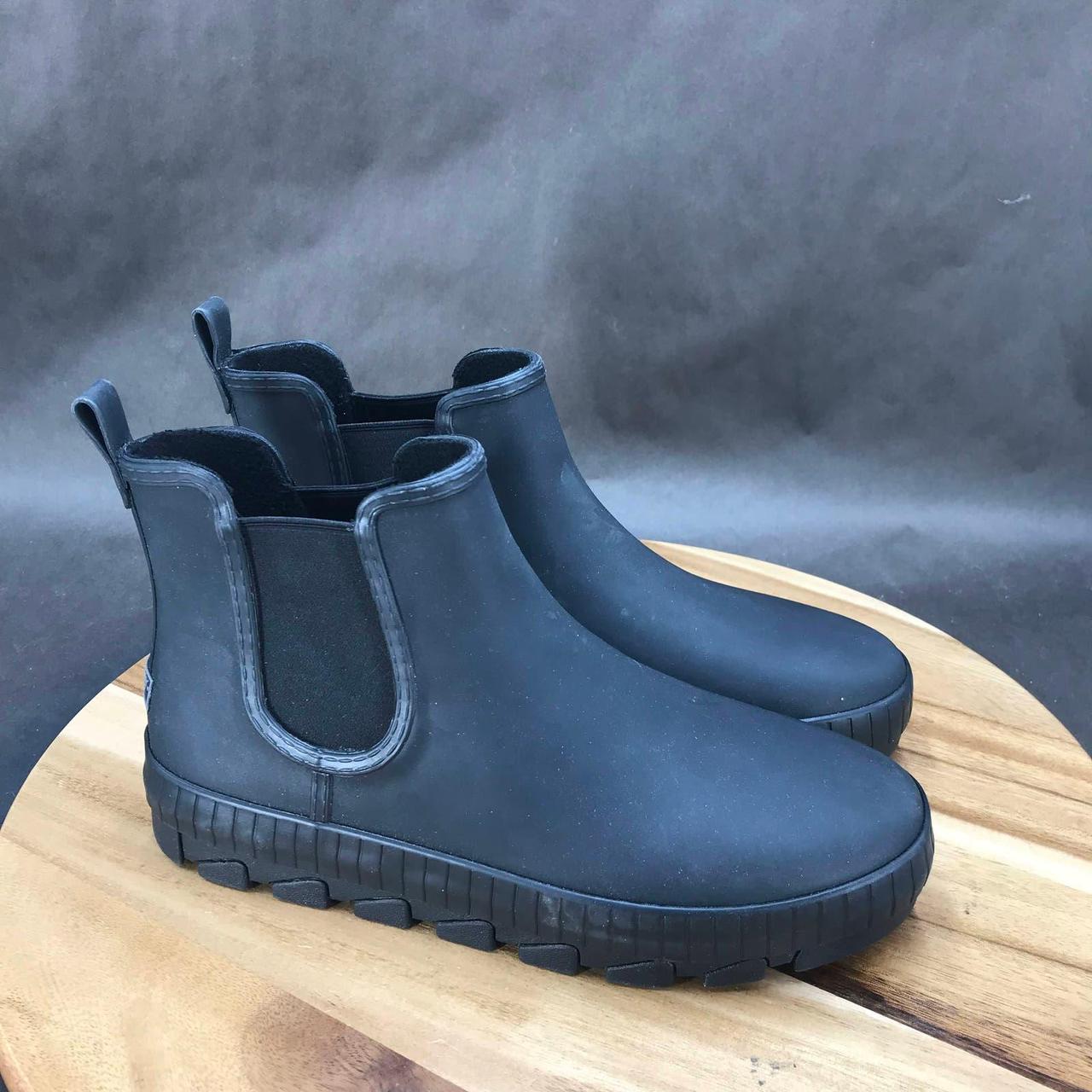 Size 11 womens deals rain boots sale