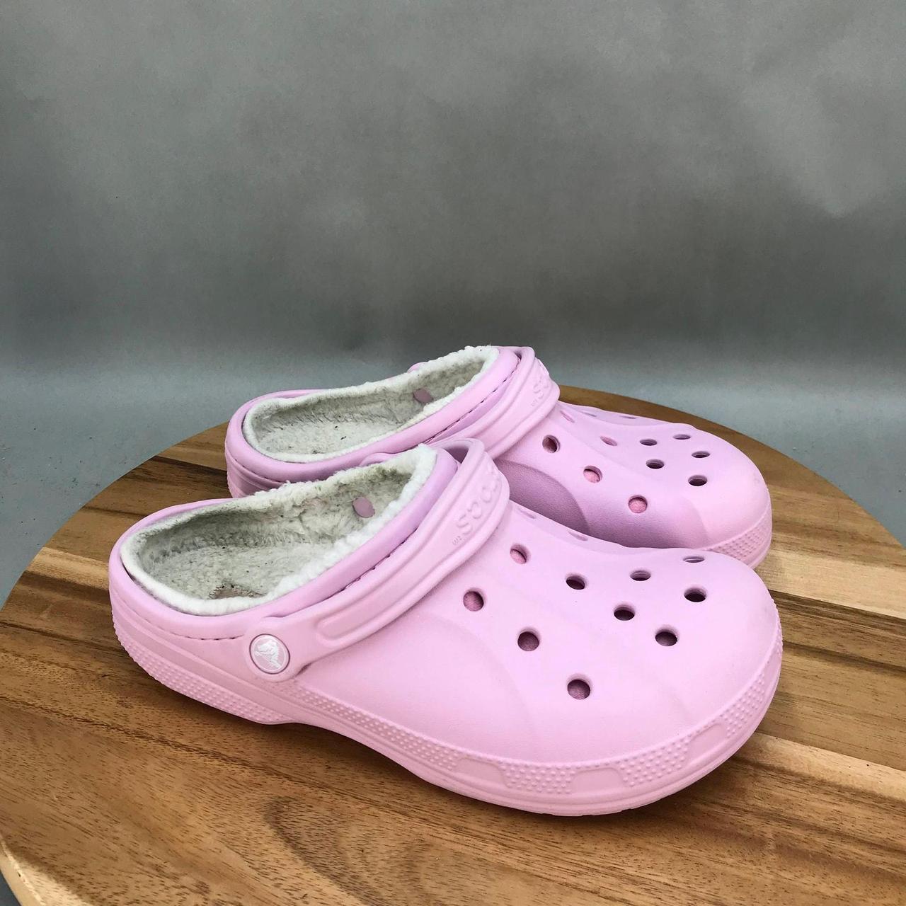 Light pink fluffy shops crocs