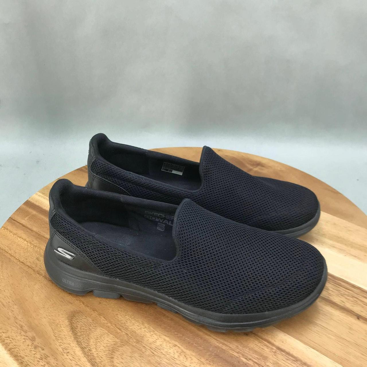 Skechers Go Walk 5 Walking Shoes Womens Size 9 Black. Depop