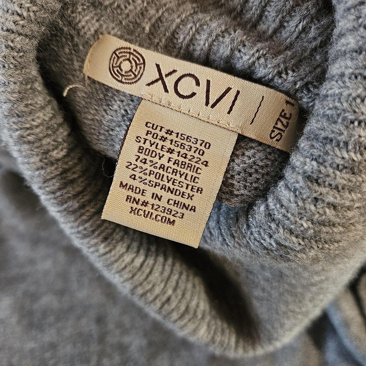 Source Unknown Women's Top - Grey - M – The XCVI … - image 5