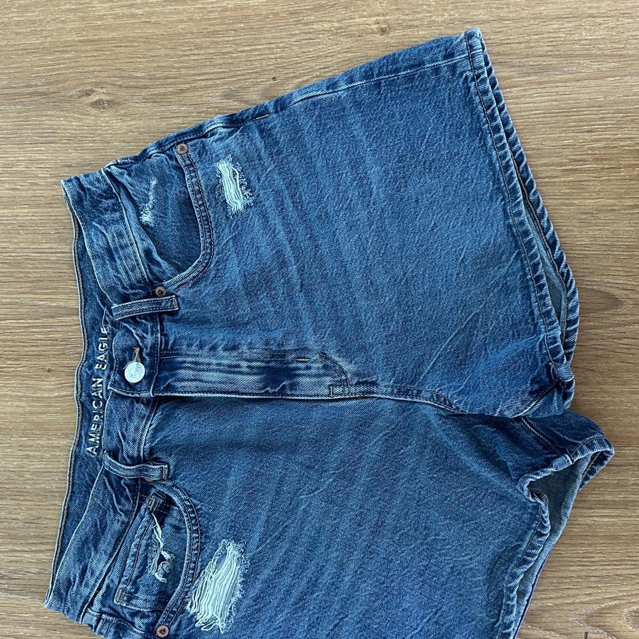 American Eagle Highest Rise 90s boyfriend short... - Depop