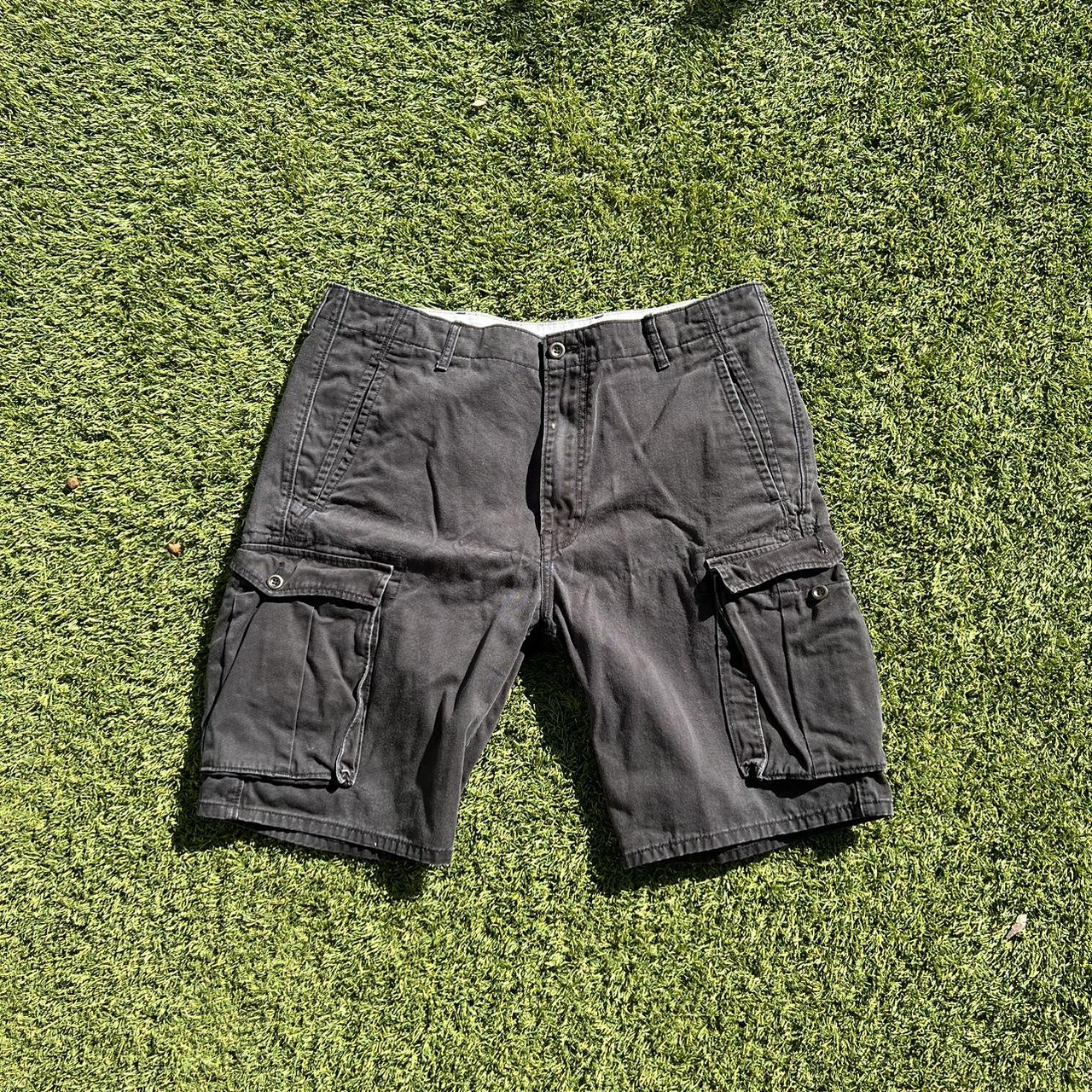 Levis black hot sale cargo shorts