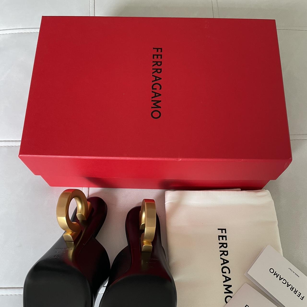 サンダル・ミュール FERRAGAMO Red nappa leather Astro X5 mules Red 'Astro' heeled mules FERRAGAMO - Vitkac AS