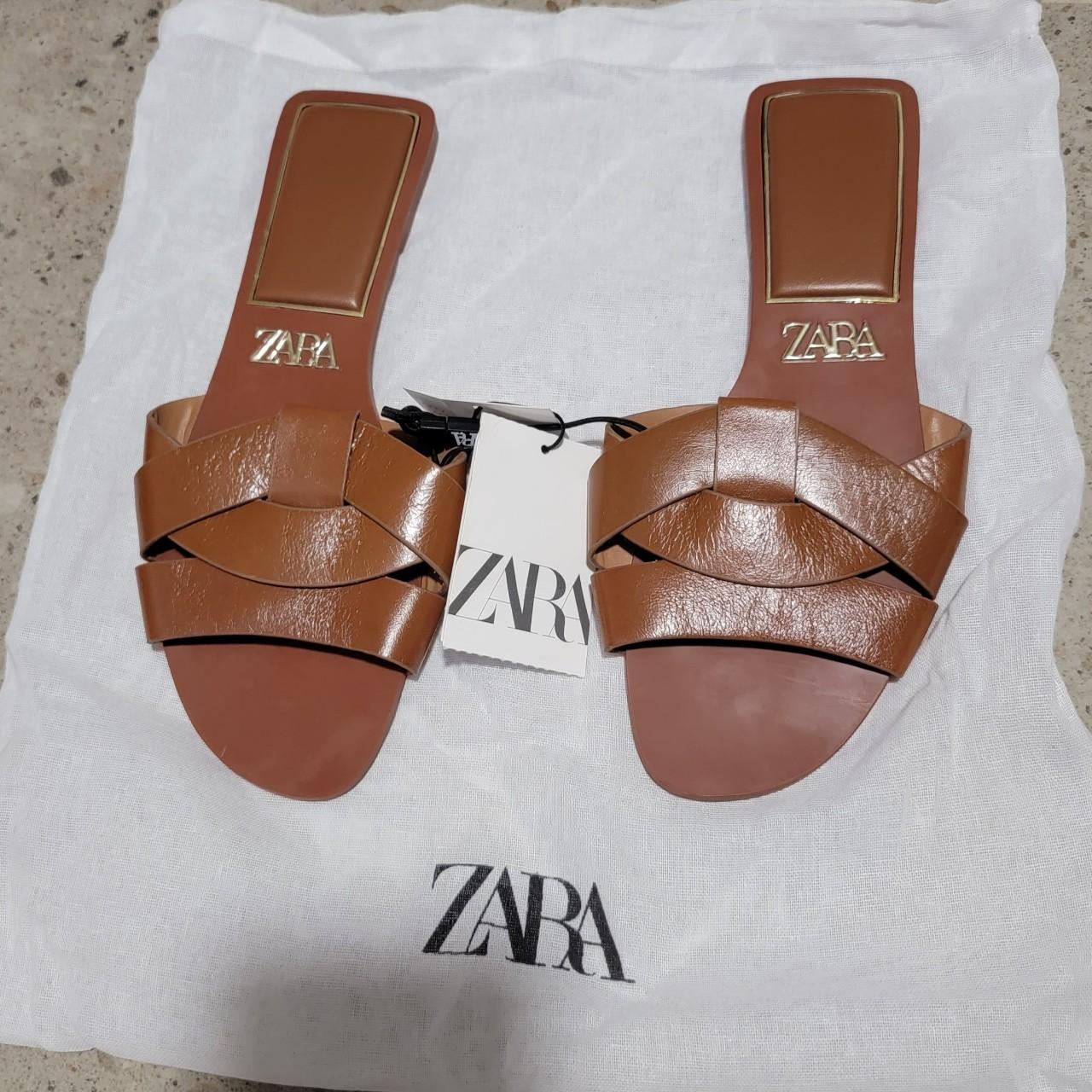 Zara Flat Quilted Crossover Strap Slide Sandals - Depop