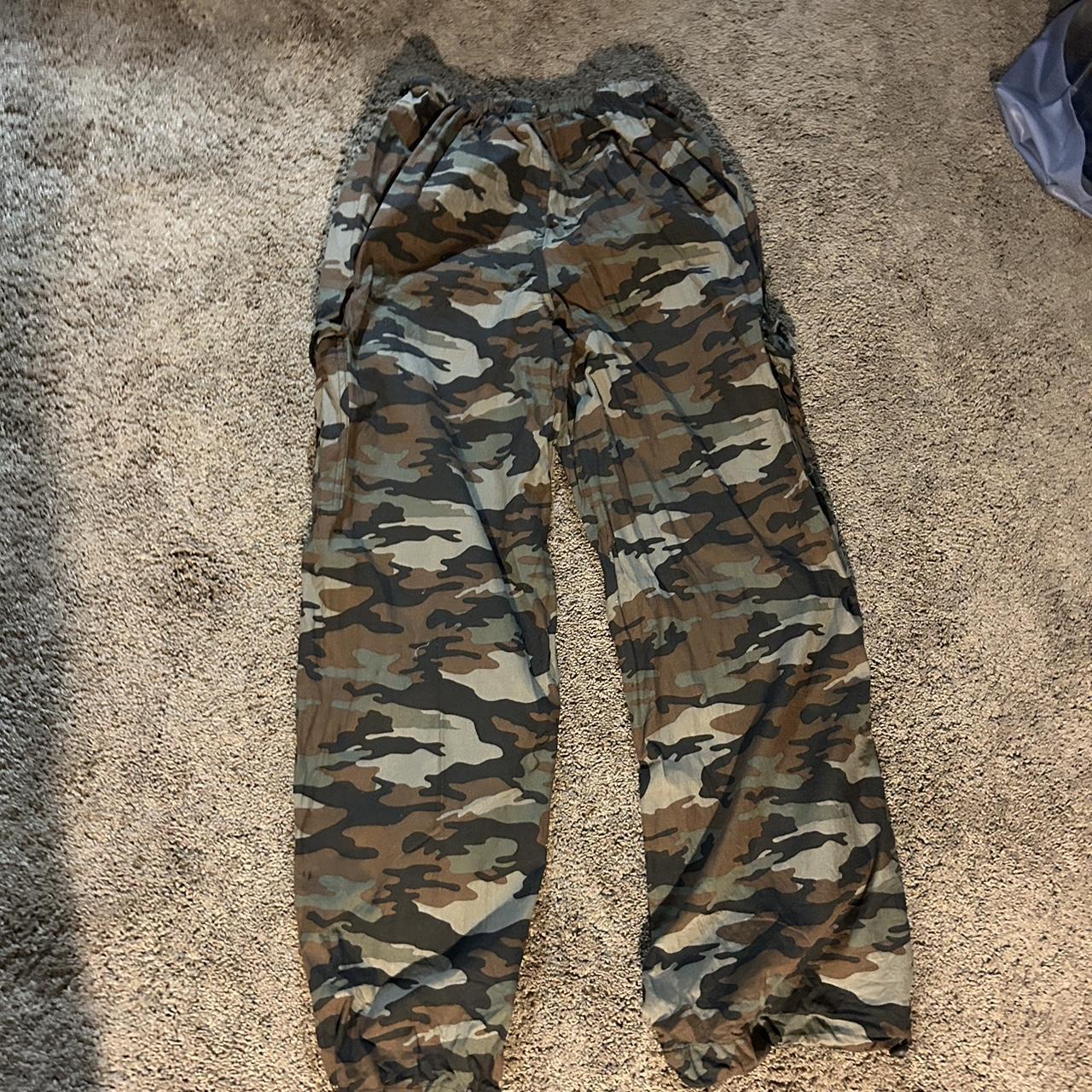 Charlotte russe camo hot sale pants