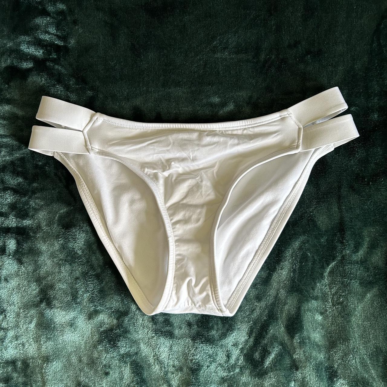 item listed by ravenmstorie