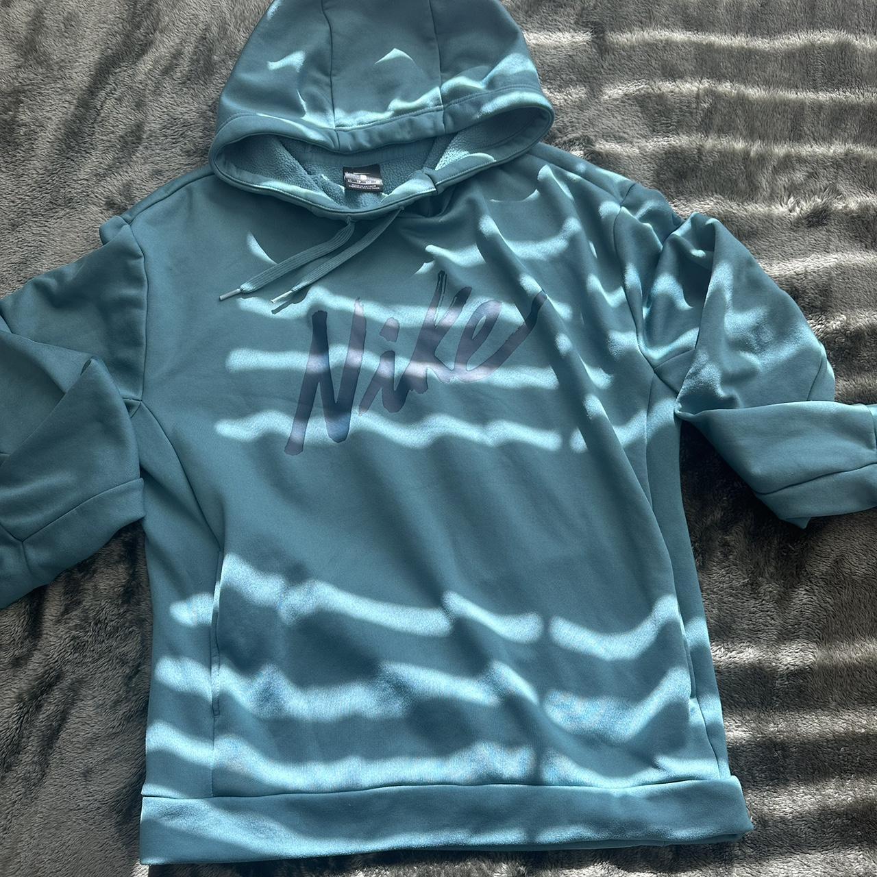 womens green nike hoodie