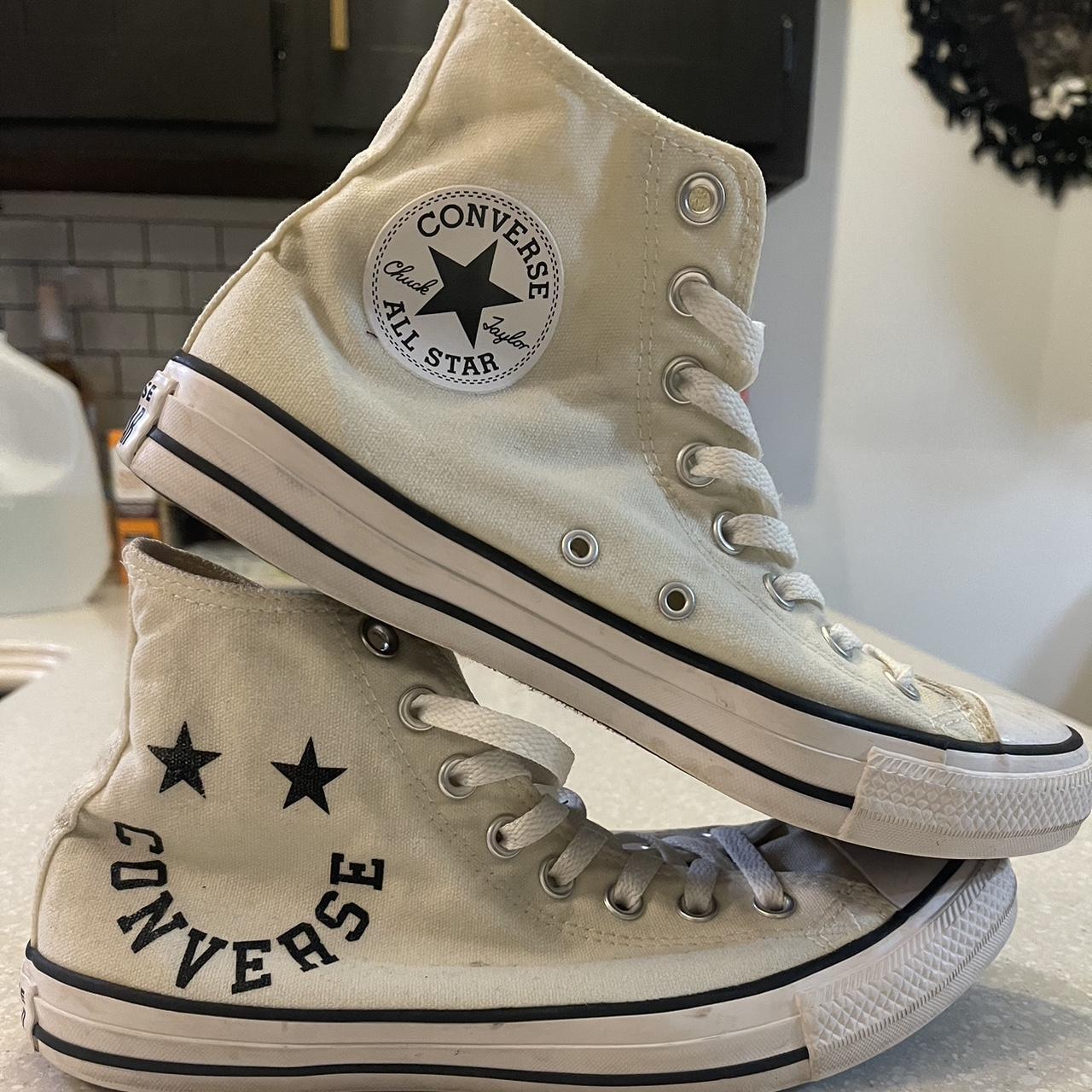 Converse Smiley Egrets Chuck Taylor All Stars very... - Depop