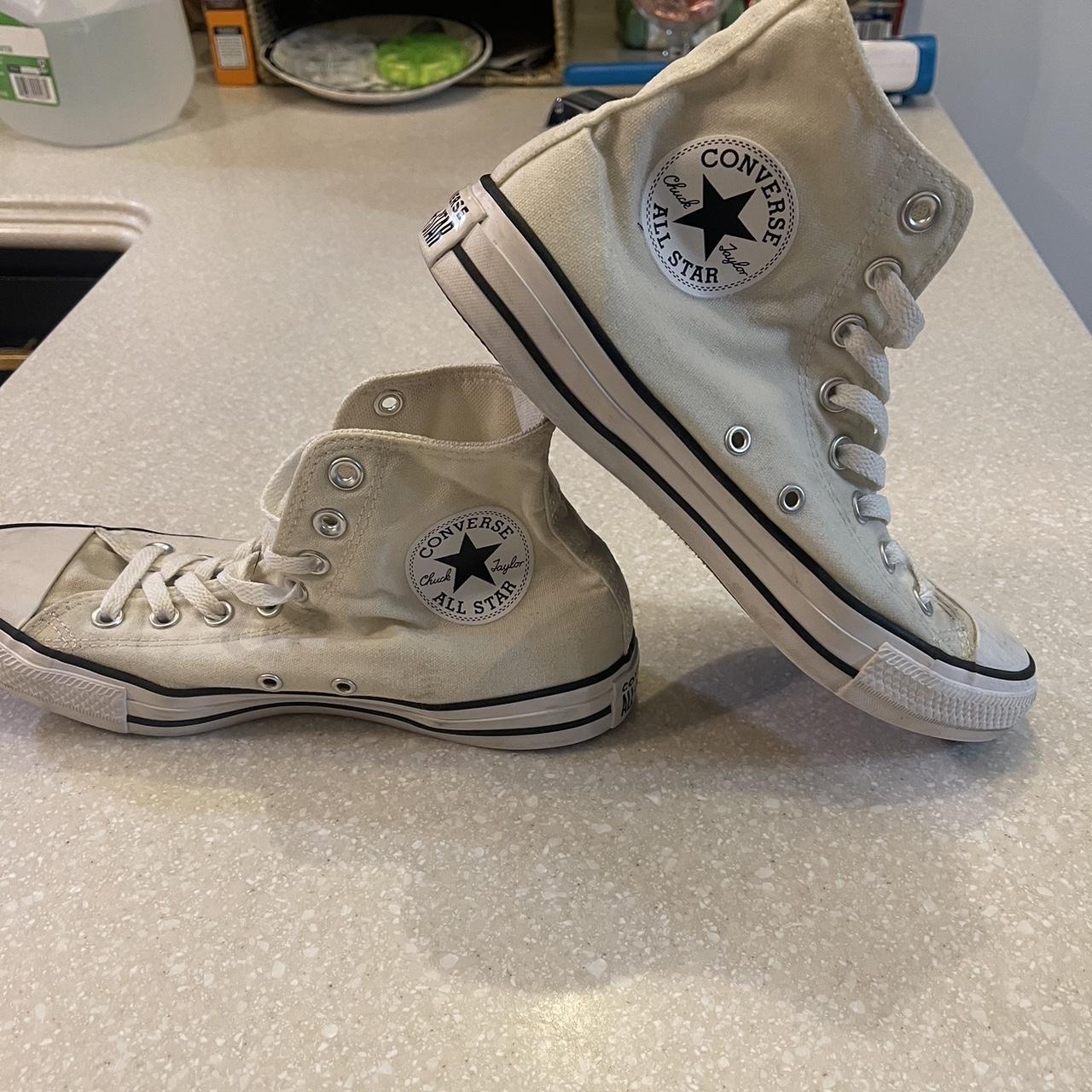 Converse Smiley Egrets Chuck Taylor All Stars very... - Depop