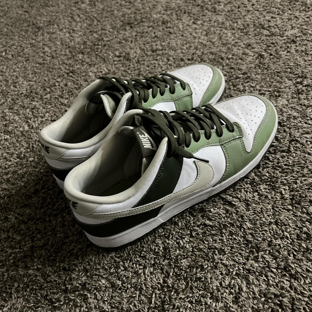 nike dunk black oil green