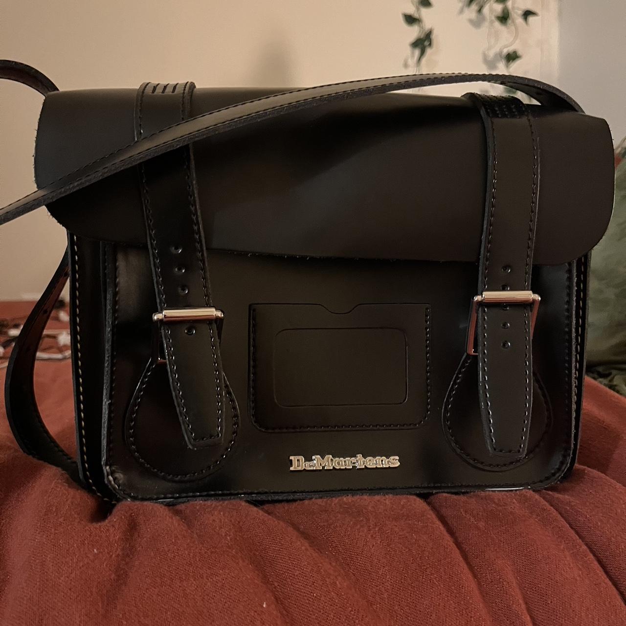 Dr. Martens 7 inch leather shoulder bag 🖤 Never - Depop