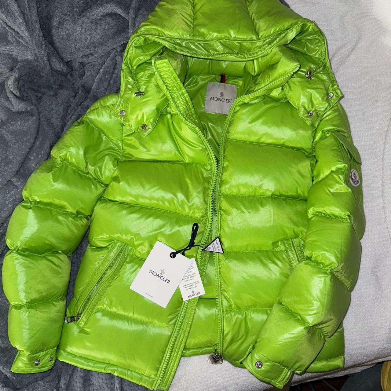 Moncler Coat Women Size 2 Condition: New - Depop