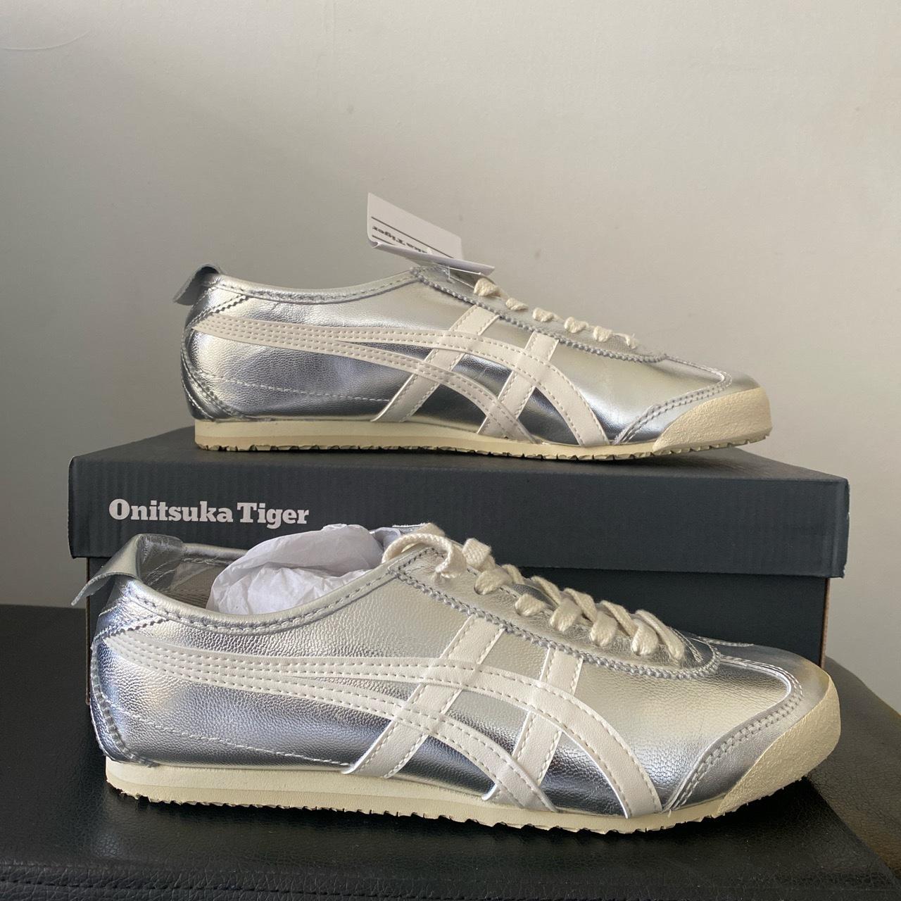 Onitsuka tiger mexico 66 on sale silver