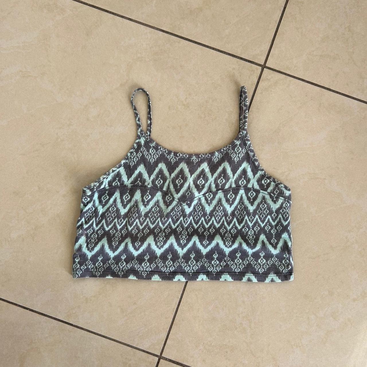 item listed by giselleviera
