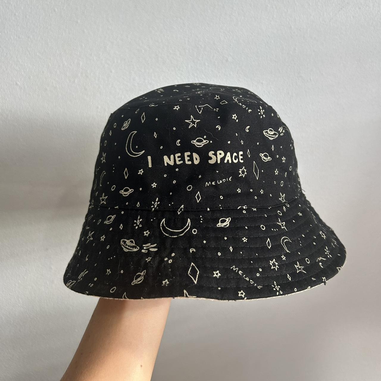 item listed by giselleviera