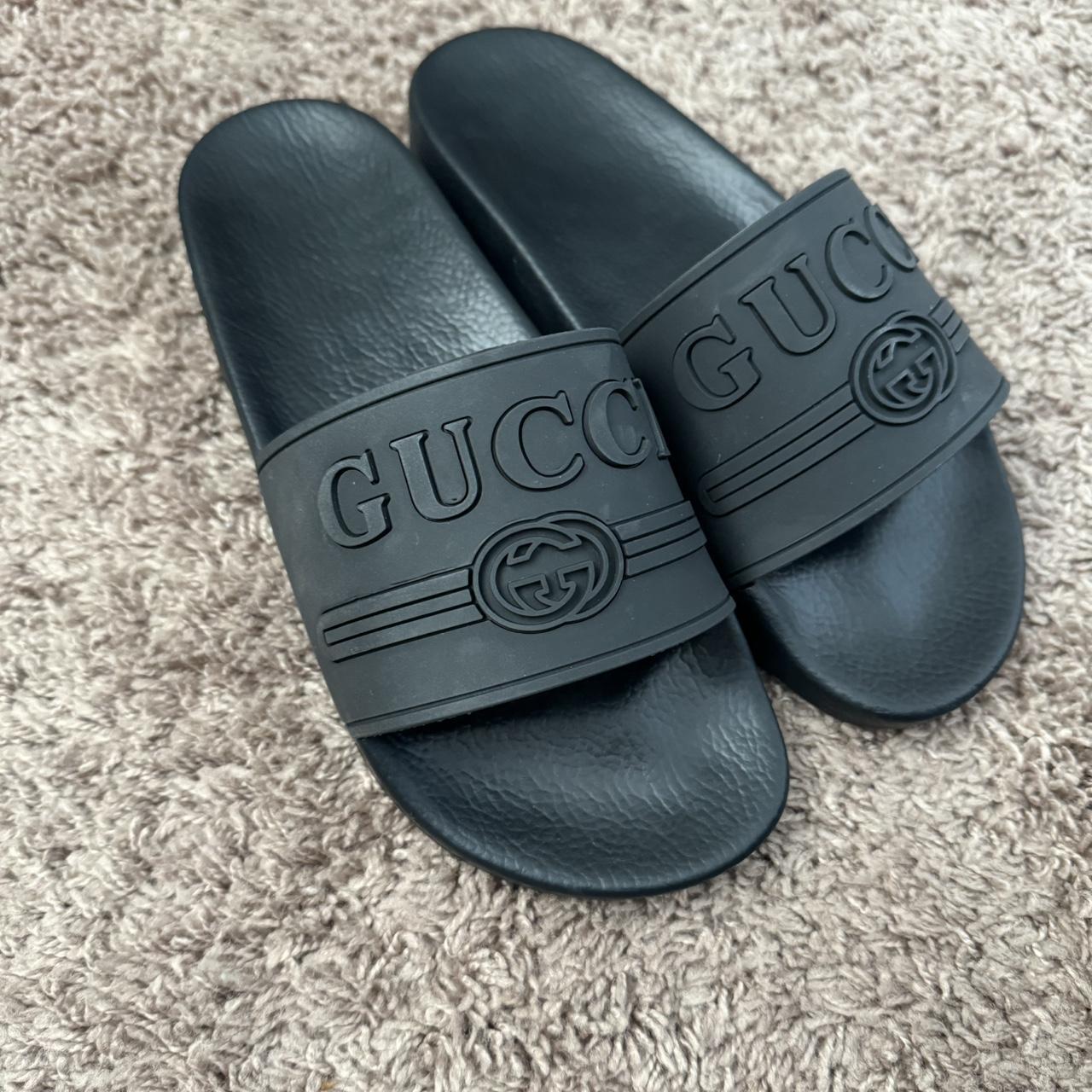 gucci slides worn once $100 - Depop