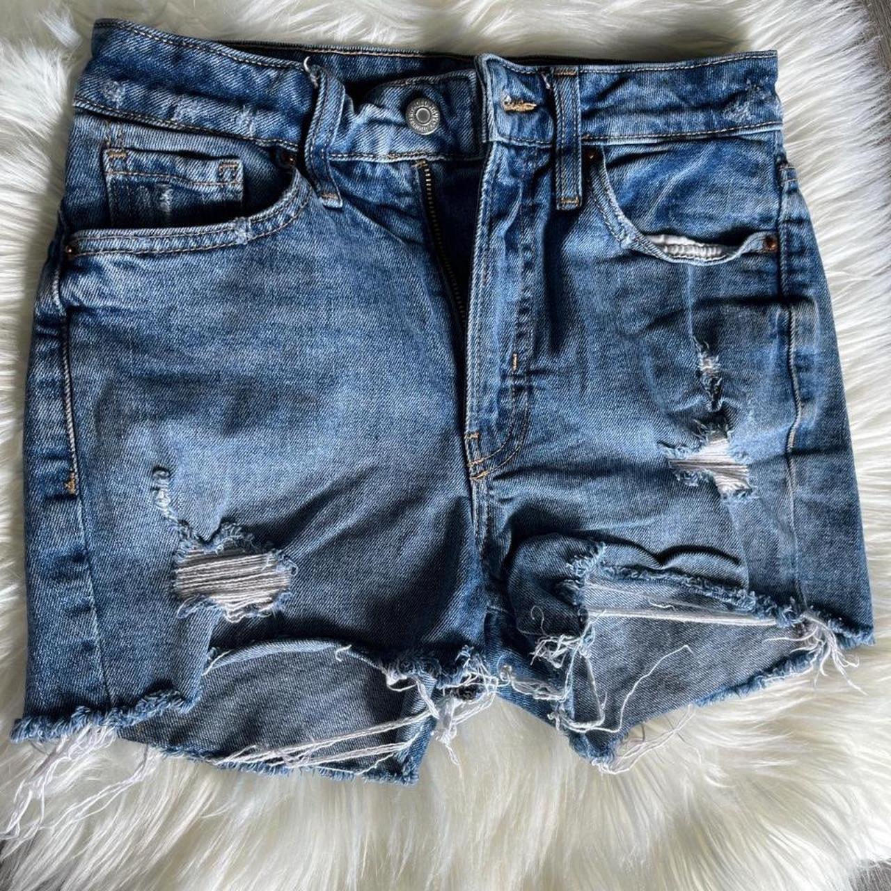 item listed by cliviamelissa