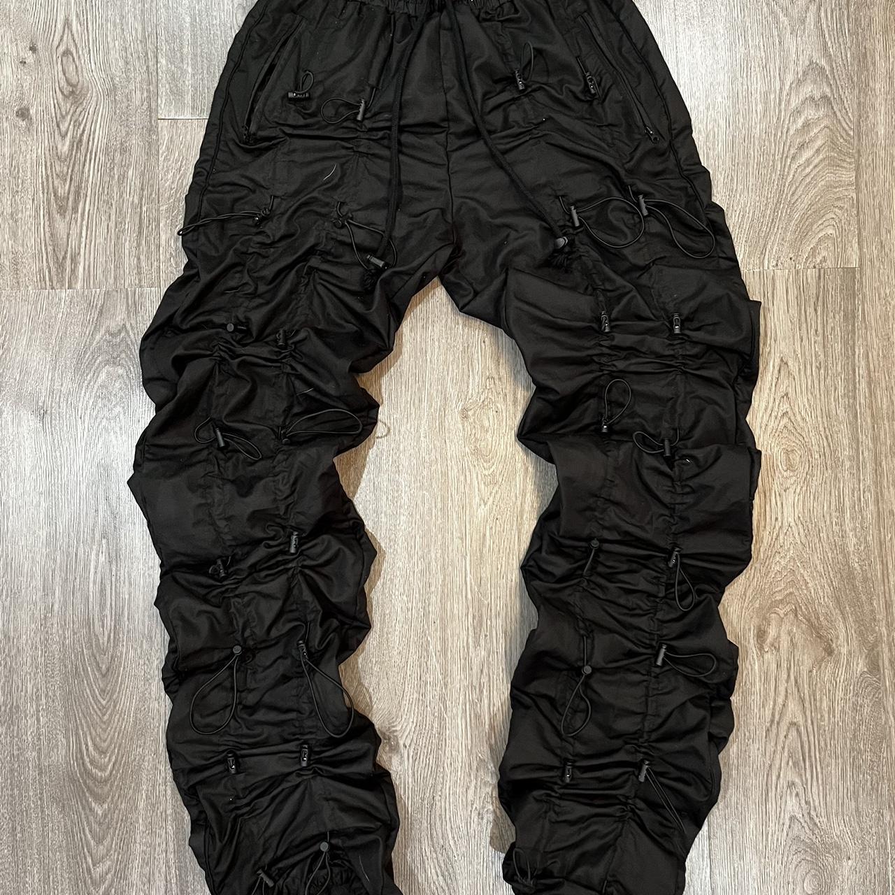 MNML Black Fleece Sweatpants #fleece #MNML - Depop