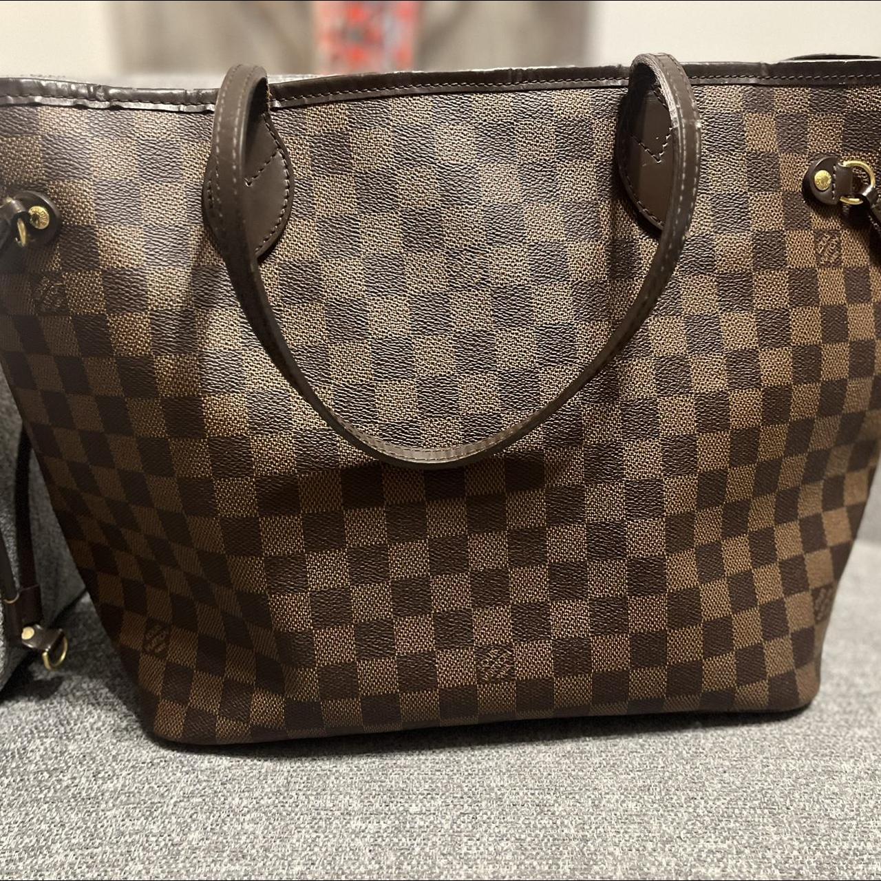AUTHENTIC Louis Vuitton Totally in MM size. Good - Depop