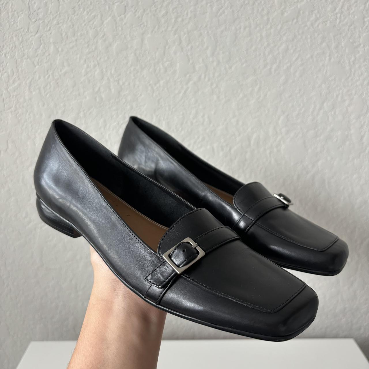 naturalizer black loafers