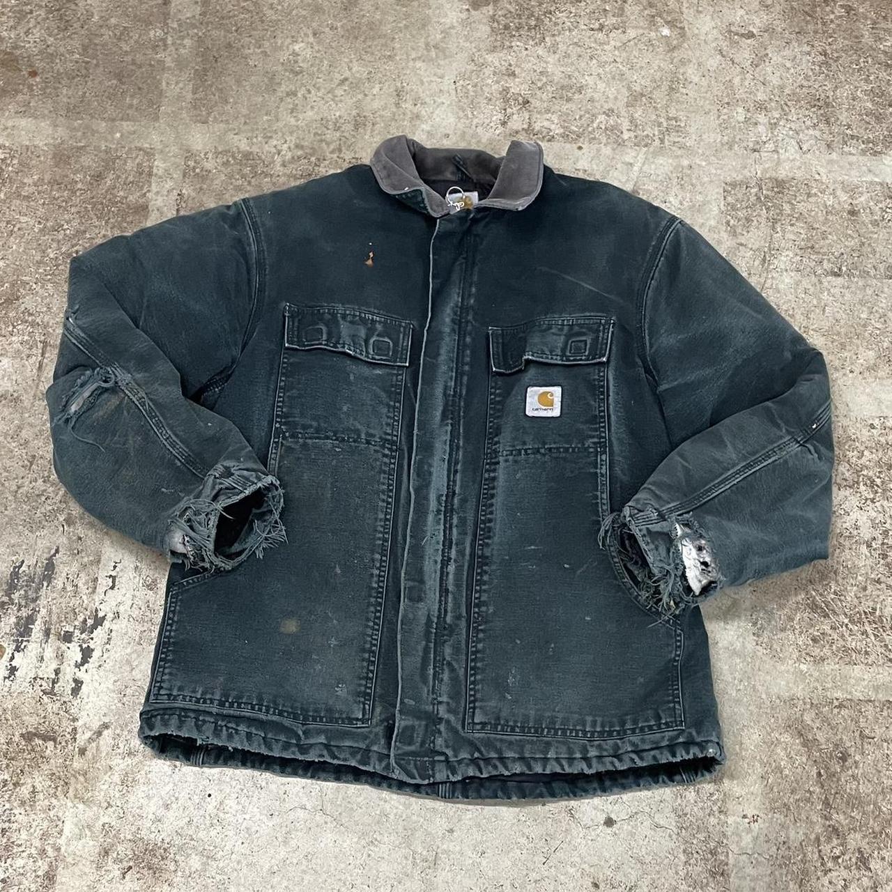 Black carhartt jacket 44 - Depop