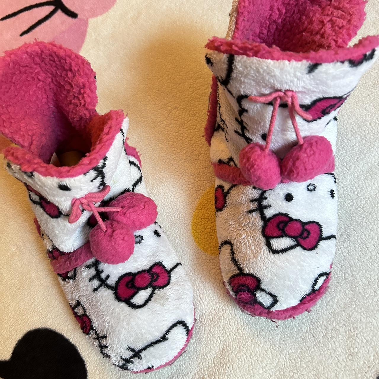 Hello kitty cheap slipper boots