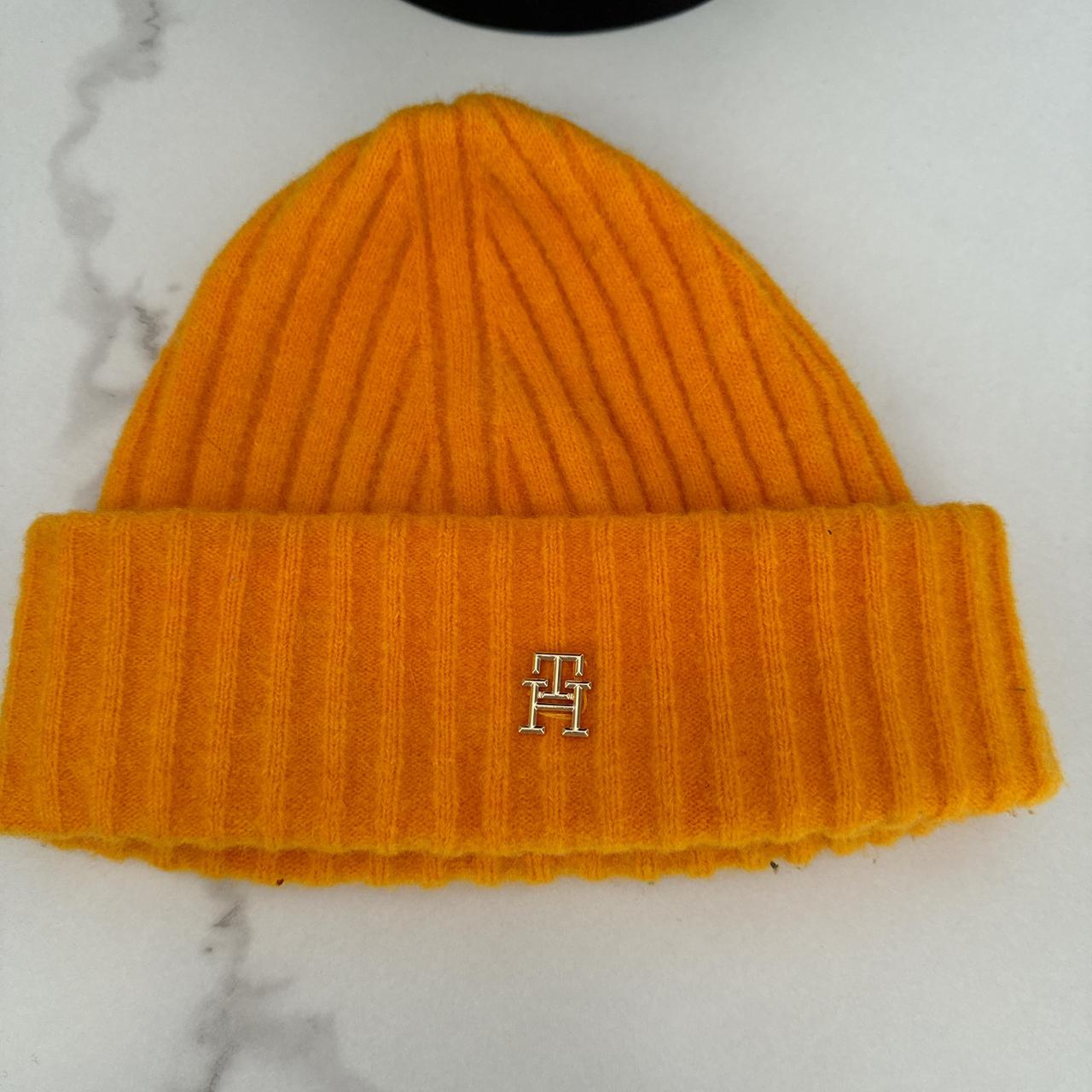 Tommy Hilfiger Beenie hat Excellent condition Depop