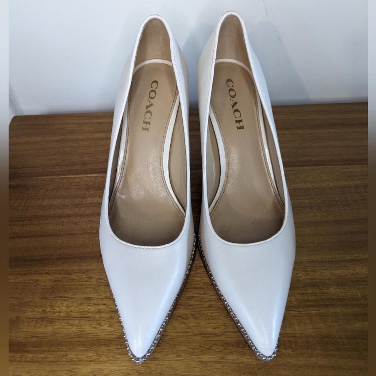 Coach store vonna pump