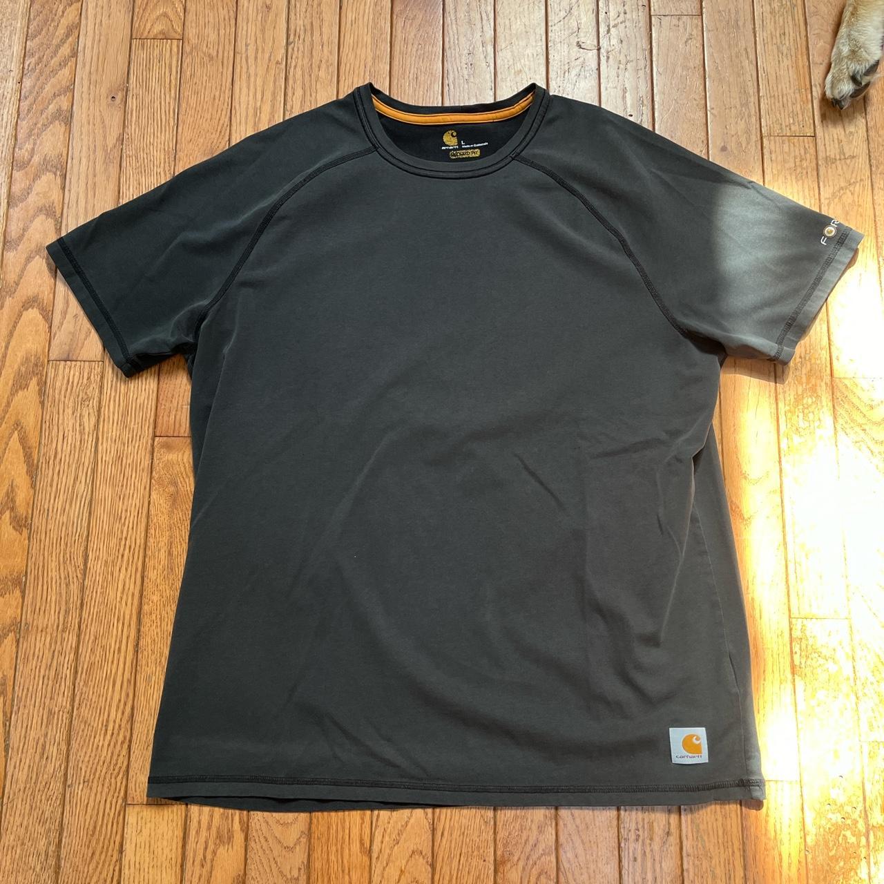 Carhart Men’s T-shirt Size Large - Depop