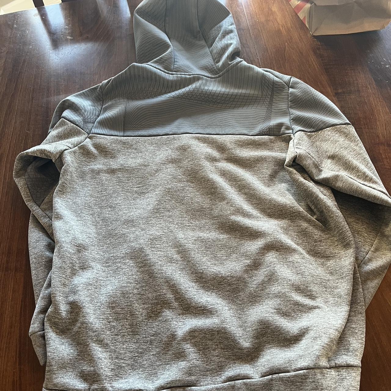 oversized grey nike sweatshirt
