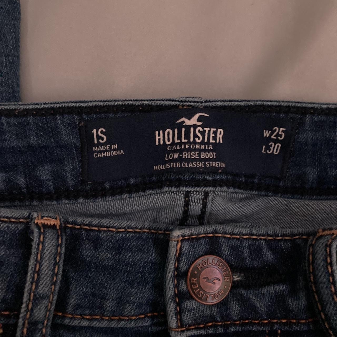 Hollister low rise bootcut jeans Size 1 short, but... Depop