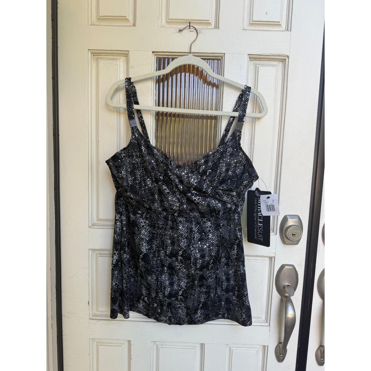 item listed by poshwithboo