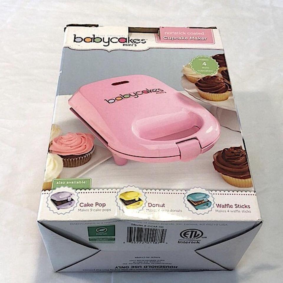 Babycakes Mini Cupcake Maker Pink