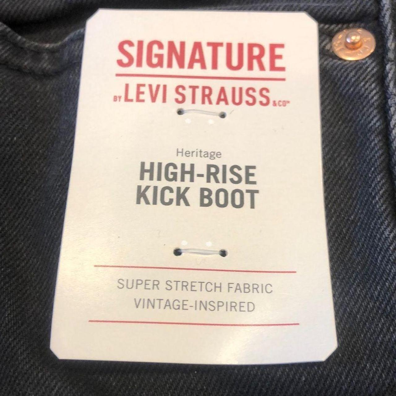 Signature by Levi Strauss & Co. Women's Heritage High Rise Kick Boot Jeans