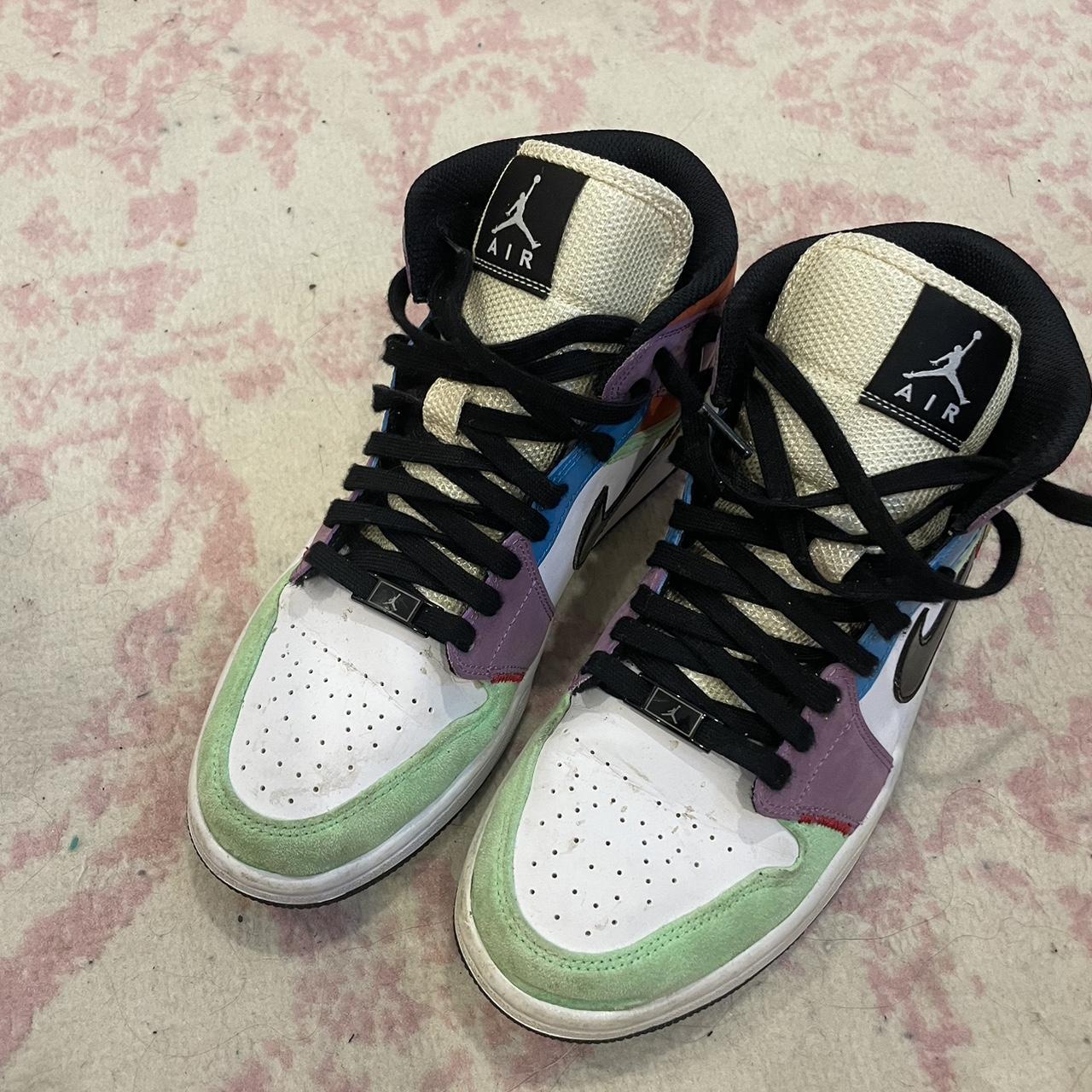 womens jordan 1 lightbulb
