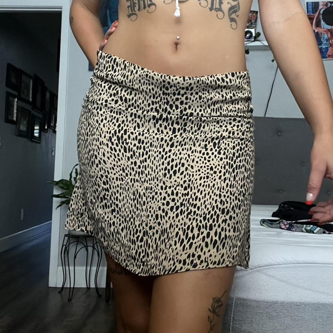 Cheetah print skirt brandy melville best sale