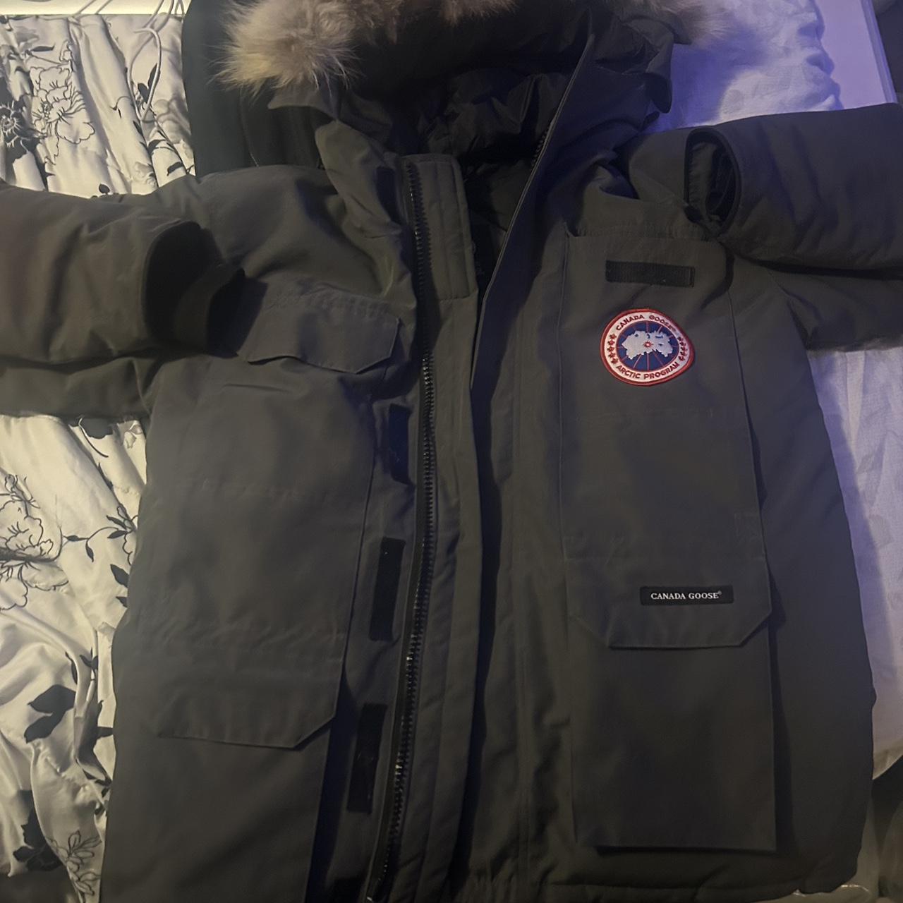 Canada goose clearance size medium