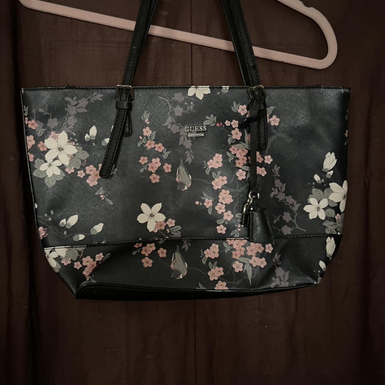 Guess kamryn 2024 floral tote