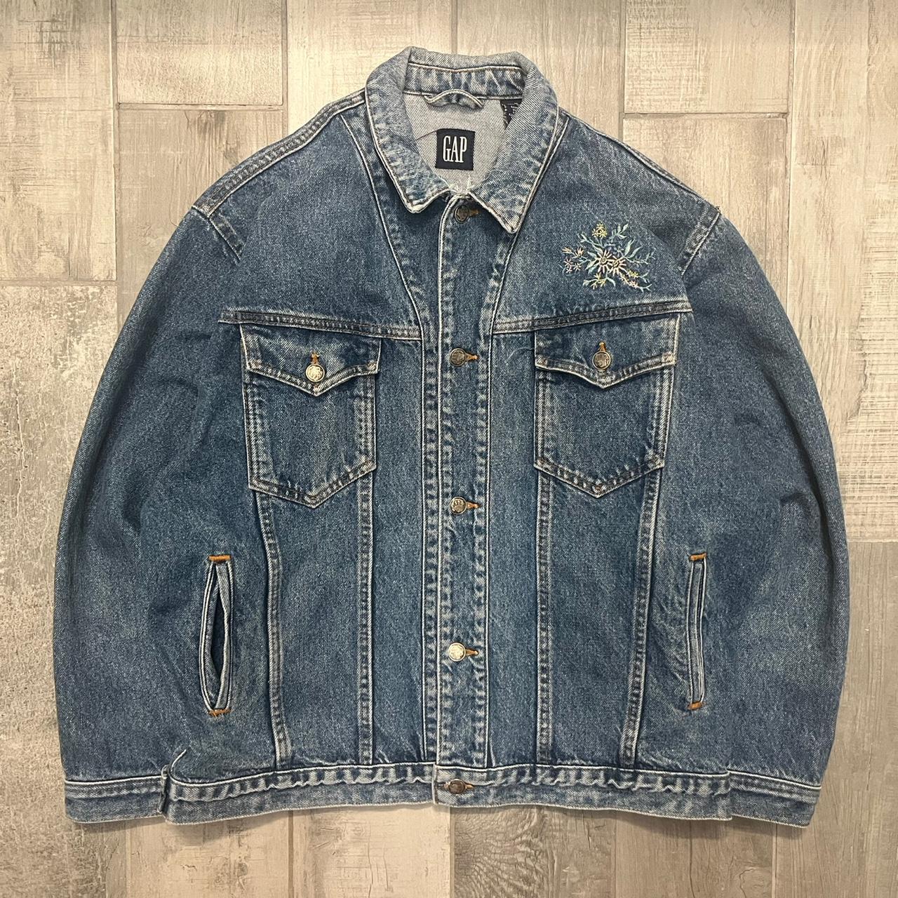 item listed by thr1ftwav3