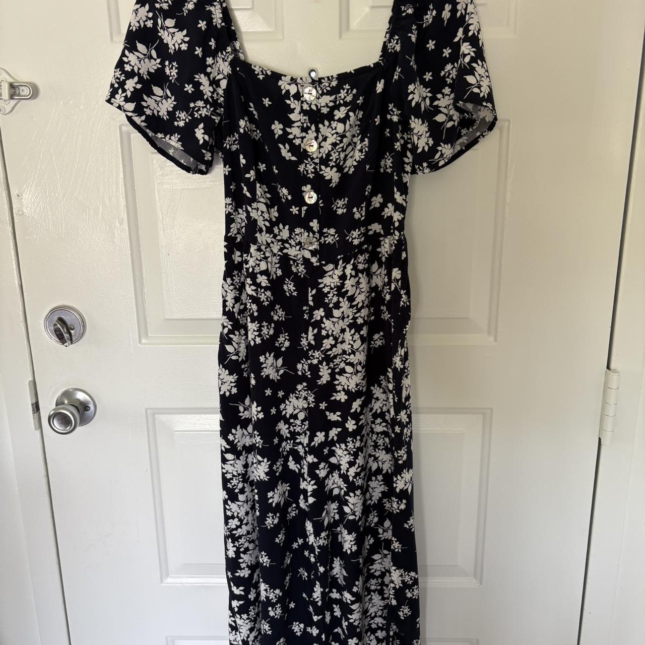 item listed by shoppingatbettys