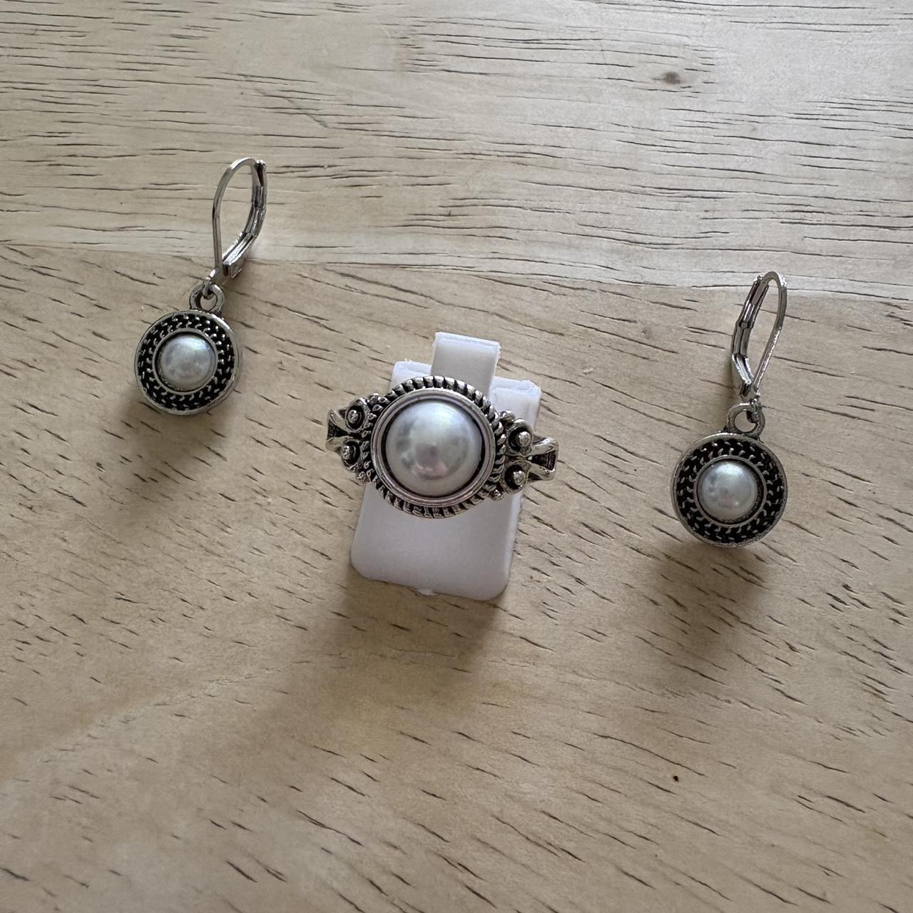 item listed by shoppingatbettys