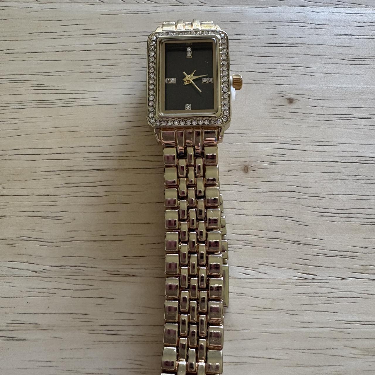 item listed by shoppingatbettys